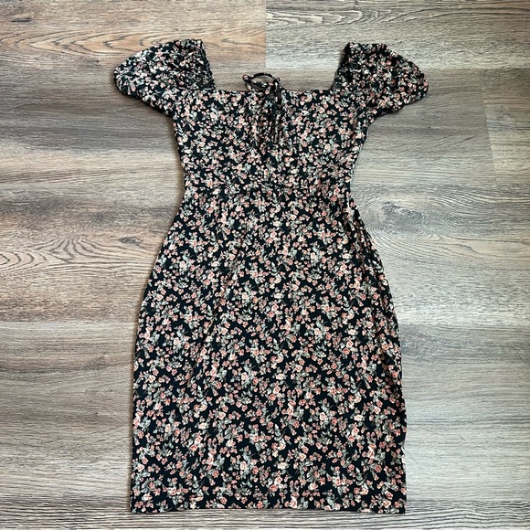 Windsor Floral Black Dress - Picture 3 of 8